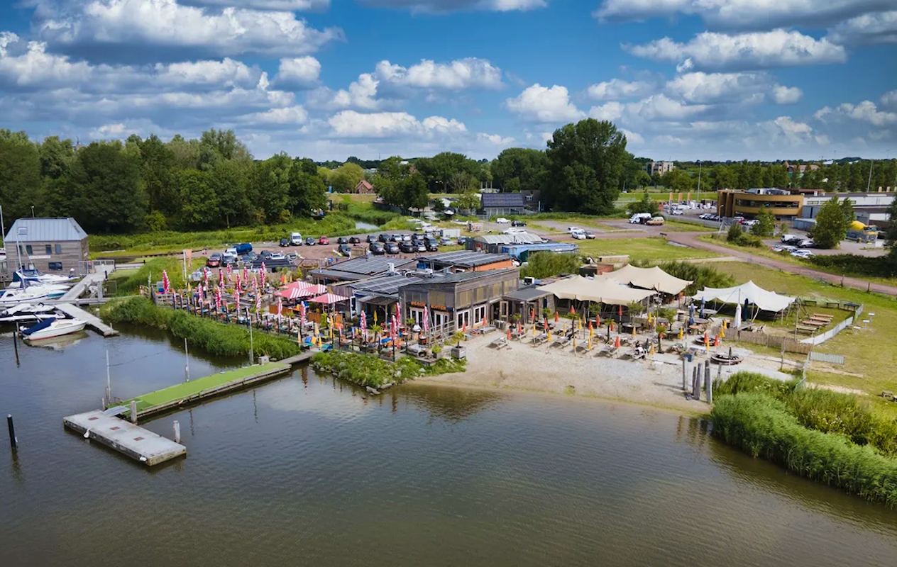 4-gangen keuzediner bij Strandpaviljoen Oranje Buiten