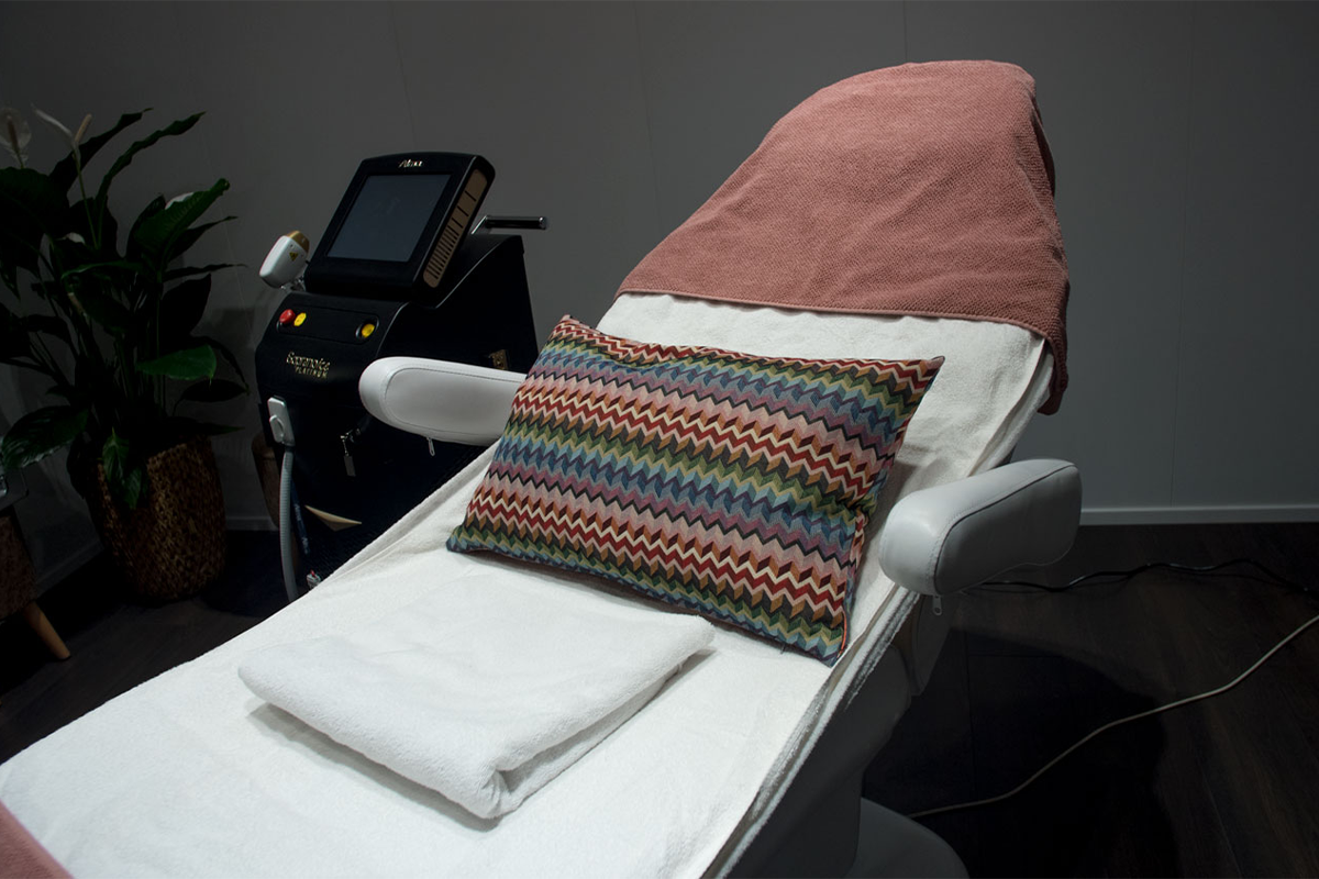 6 laser ontharingsbehandelingen bij Naked Laser Clinic 
