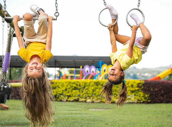 6 speelmunten Lunapark bij de Pyramide van Austerlitz
