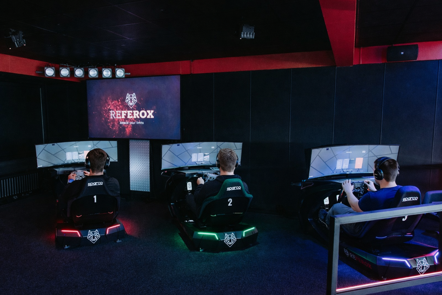 Simracen (60 min) bij Karting Zeeland