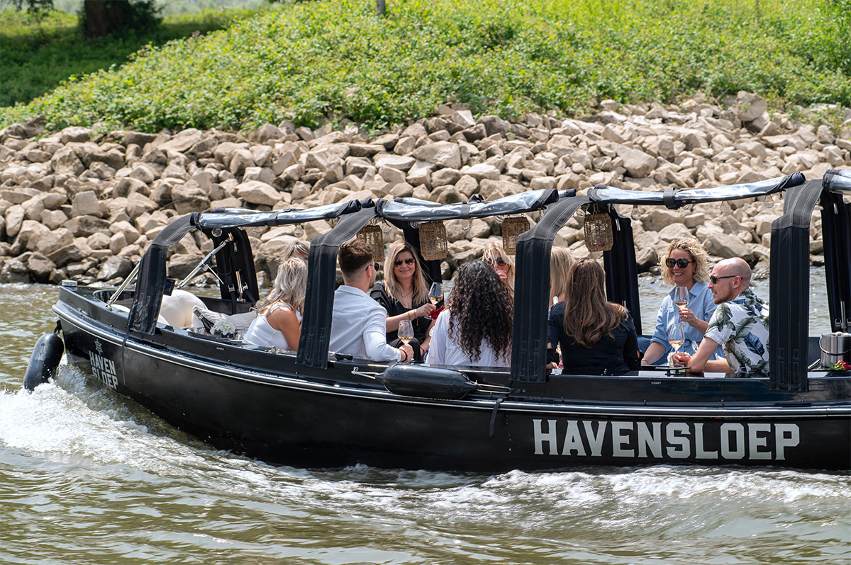 60 of 90 minuten varen met Havensloep Deventer