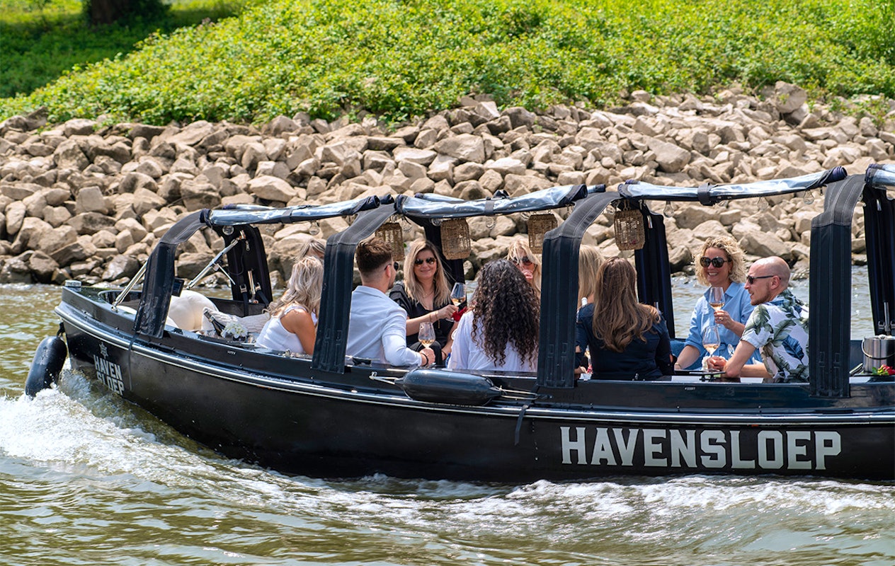 60 of 90 minuten varen met Havensloep Deventer