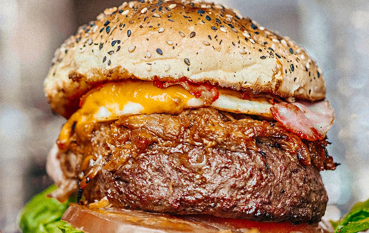 Rondvaart door Amsterdam met een hamburgerdiner