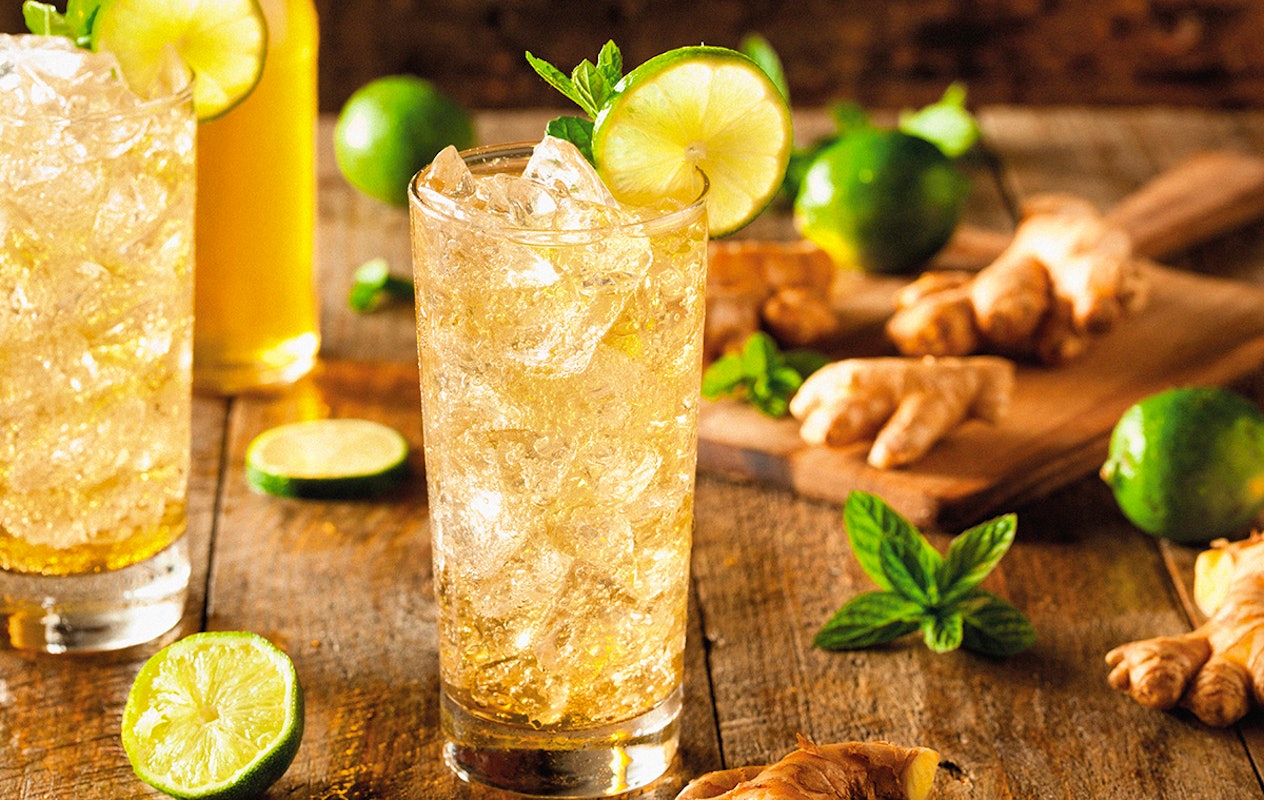 Entree + hapje + drankje + €20 speeltegoed bij Holland Casino (2 personen)