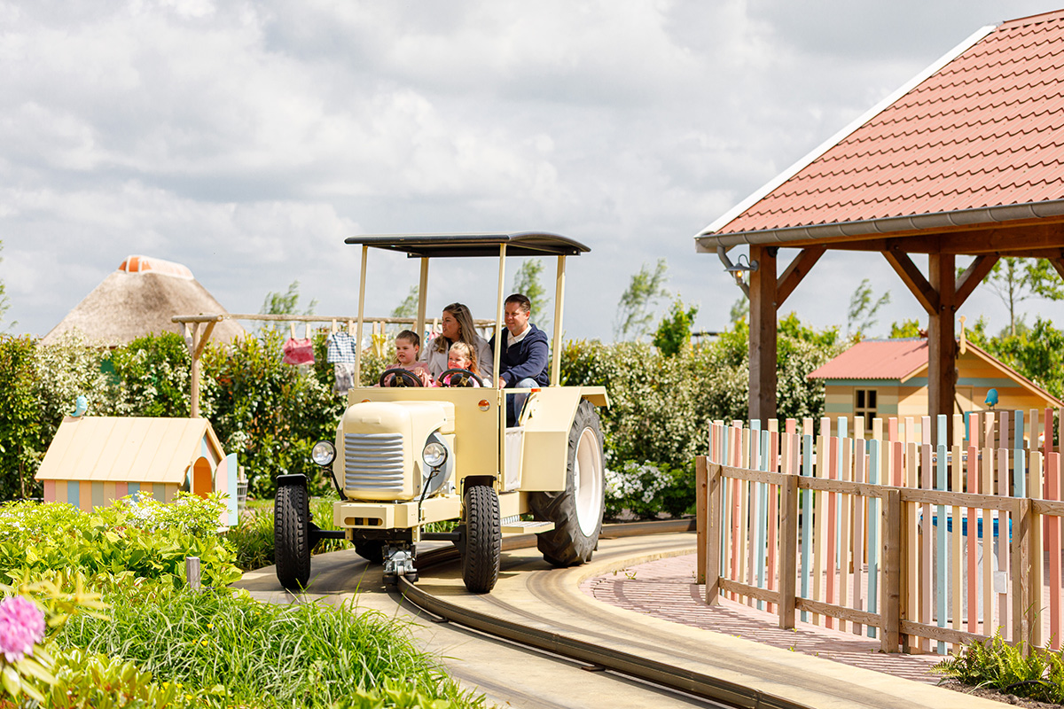 3 of 4 nachten Familie Resort Molenwaard + Avonturenboerderij Molenwaard