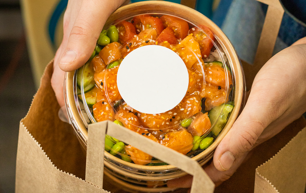 Sushibox of pokébowl afhalen bij New Century