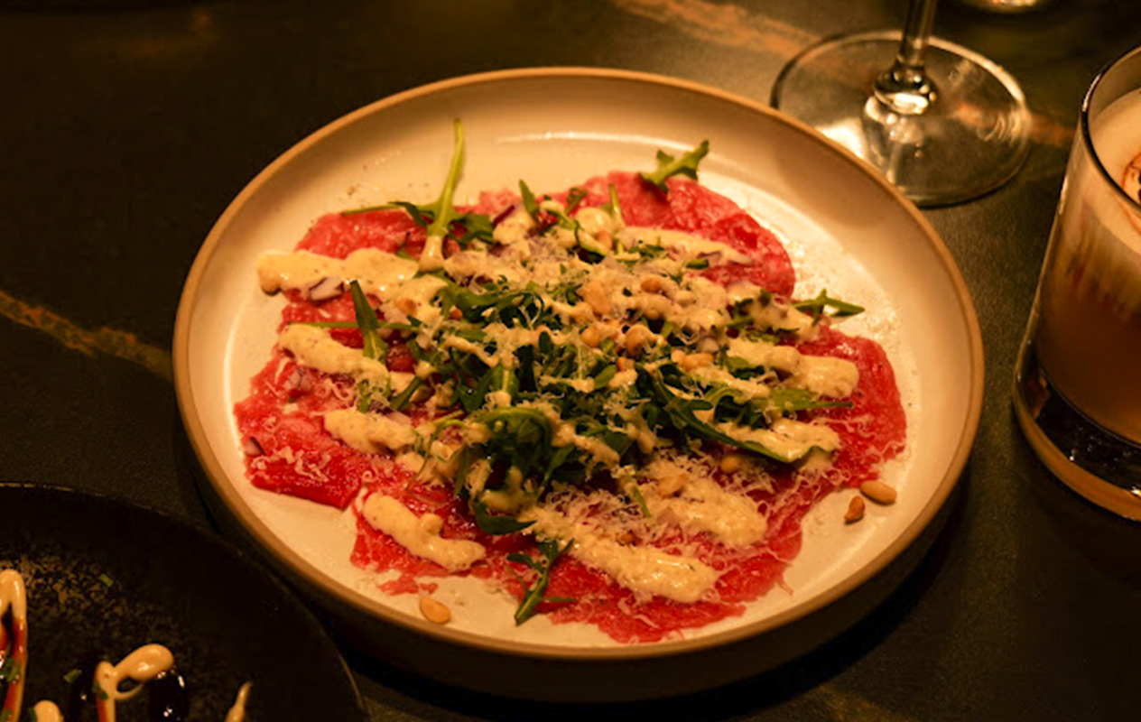 All-in dining experience + drankjes bij Smoki BBQ (3,5 uur)