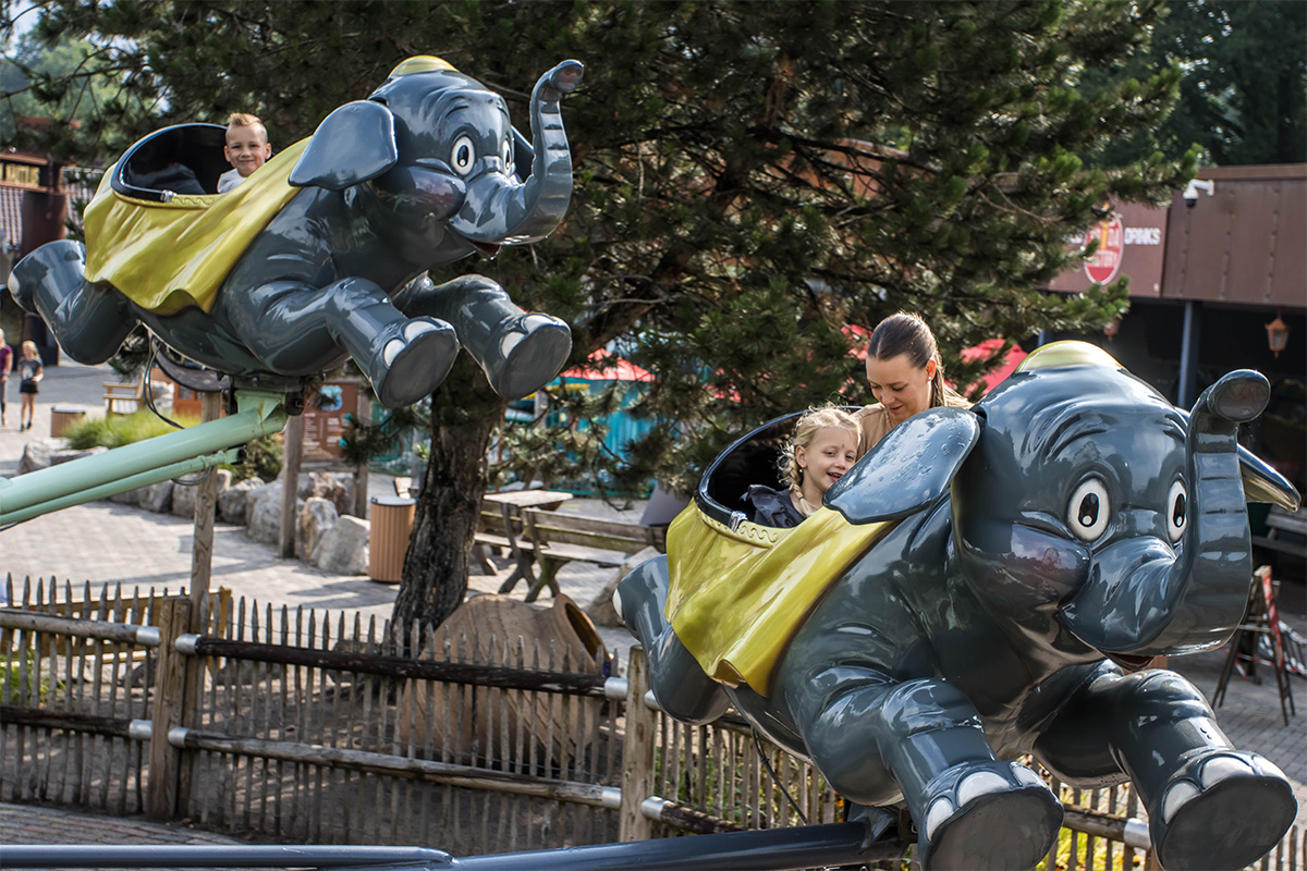 Entreeticket Slagharen + friet, snack naar keuze & drankje