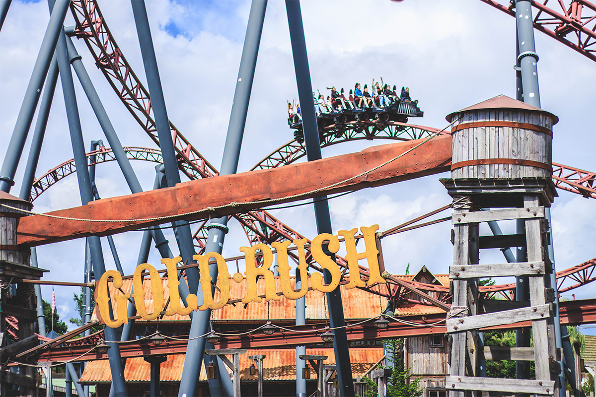 Entreeticket Slagharen + friet, snack naar keuze & drankje