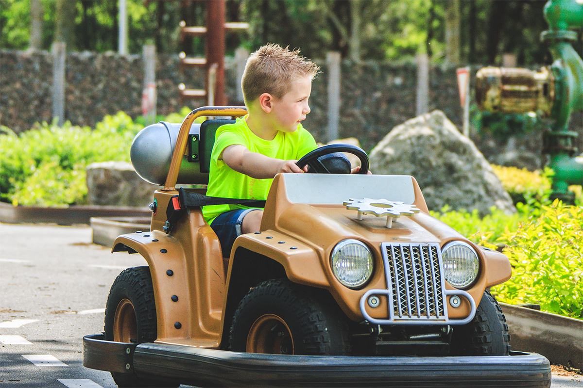Entreeticket Slagharen + friet, snack naar keuze & drankje