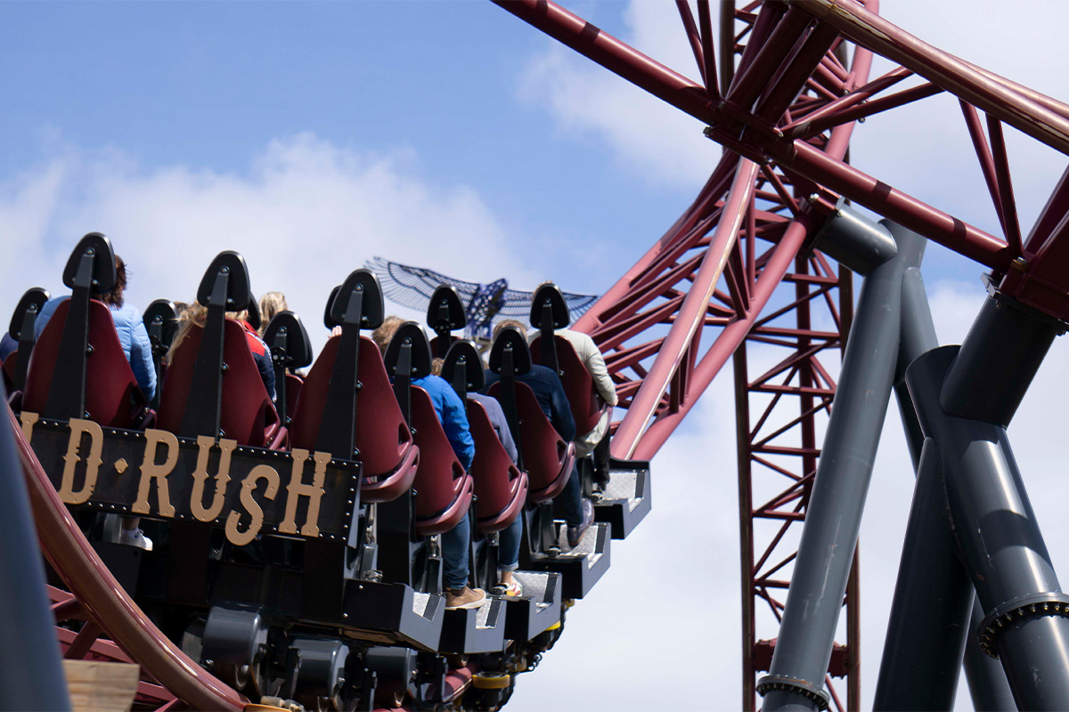 Entreeticket Slagharen + friet, snack naar keuze & drankje
