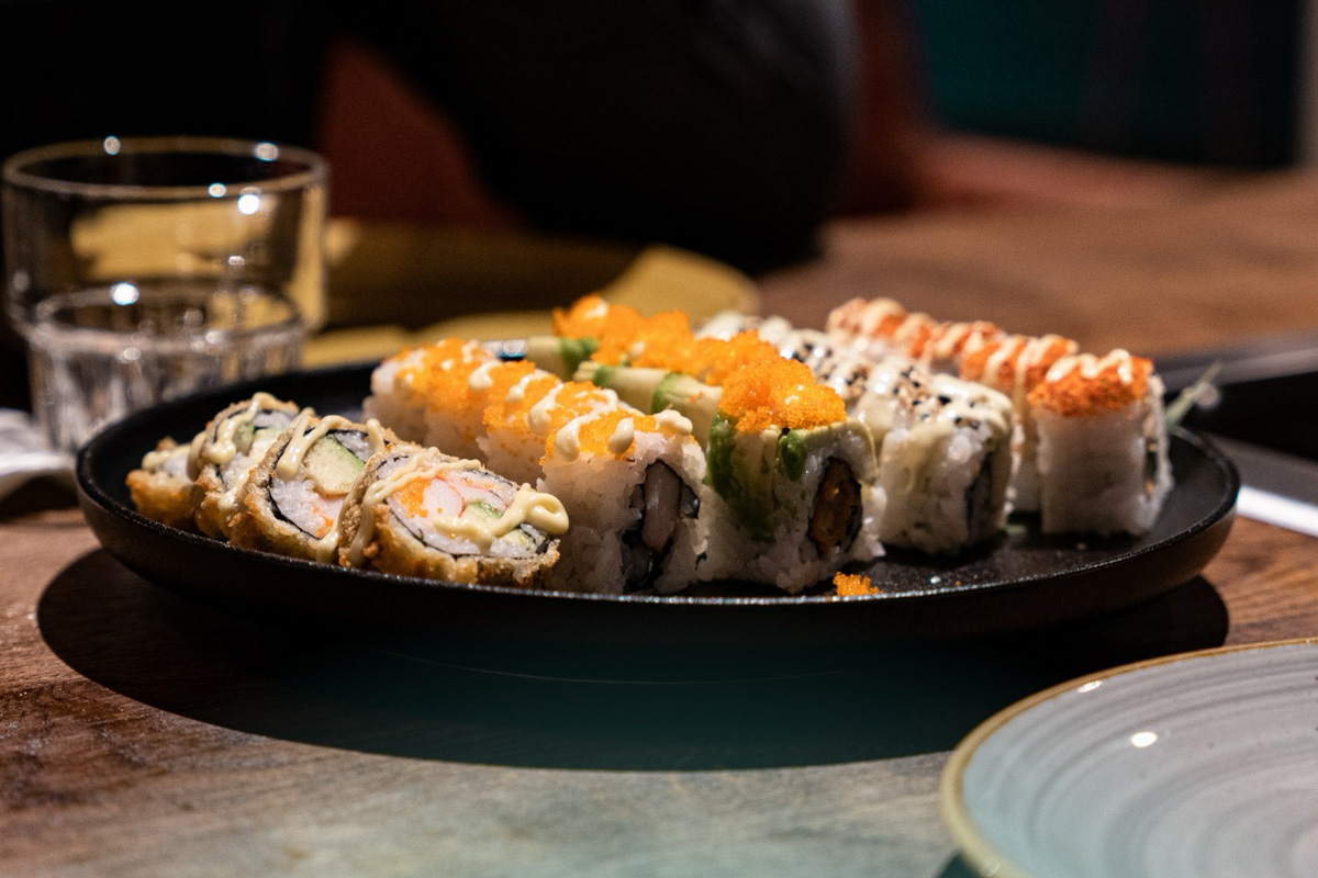 All you can eat Grill & Sushi+ bowlen bij Bobs Party & Events