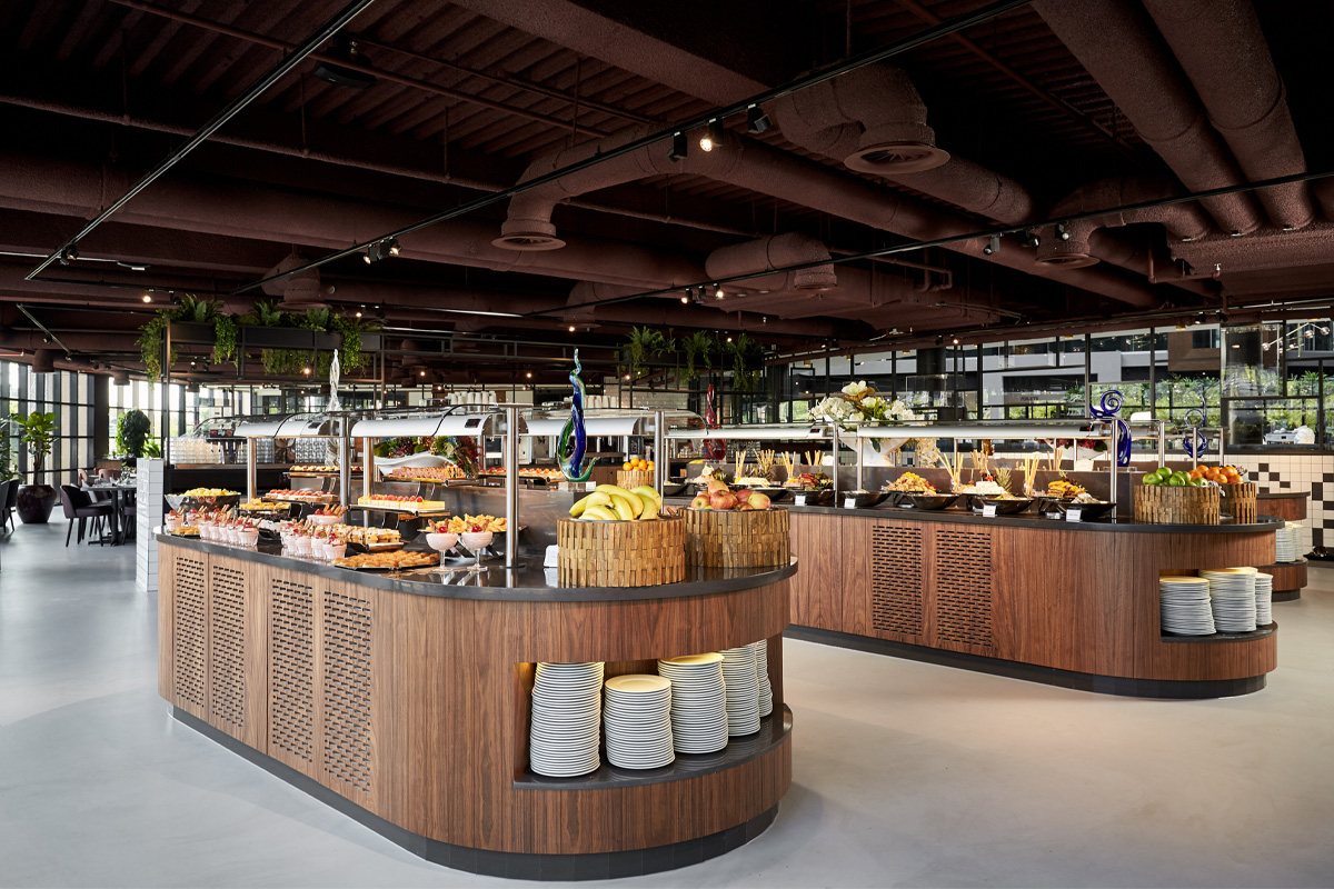 All you can eat & drink bij Corendon Village Hotel