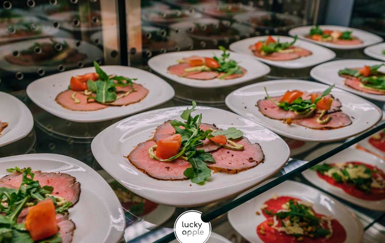 All you can eat & drink bij Lucky Apple