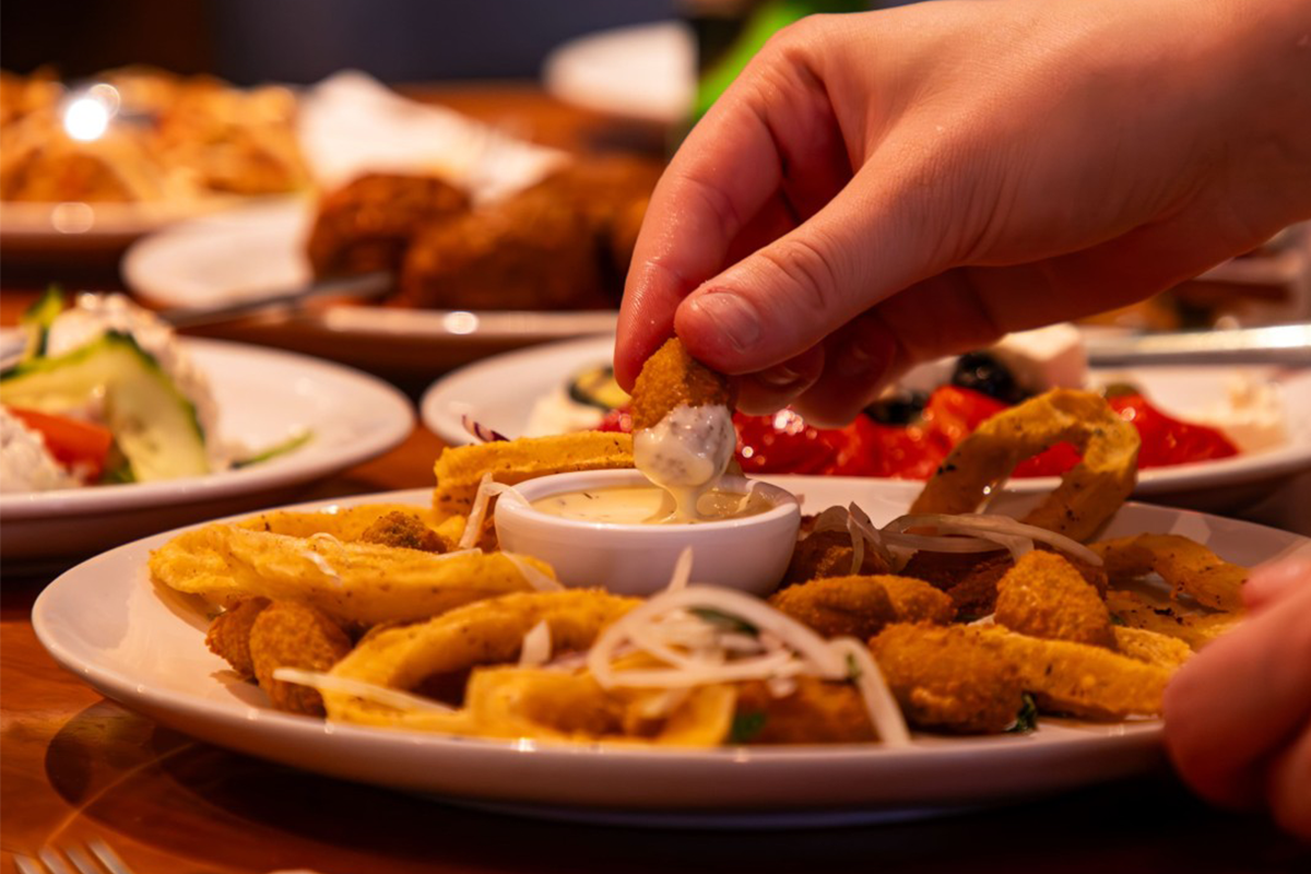 All you can eat Griekse tapas + broodmand bij Restaurant Mykonos