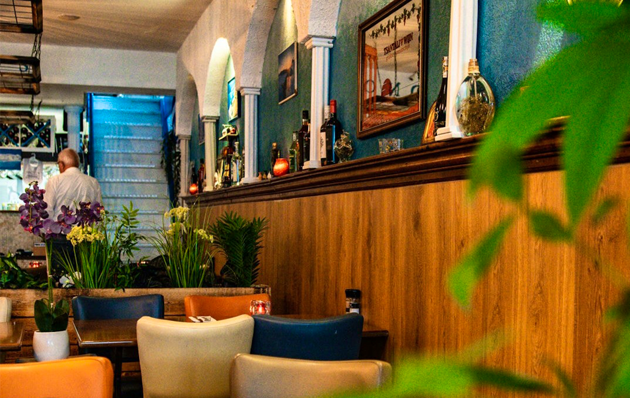 All you can eat Griekse tapas + broodmand bij Restaurant Mykonos