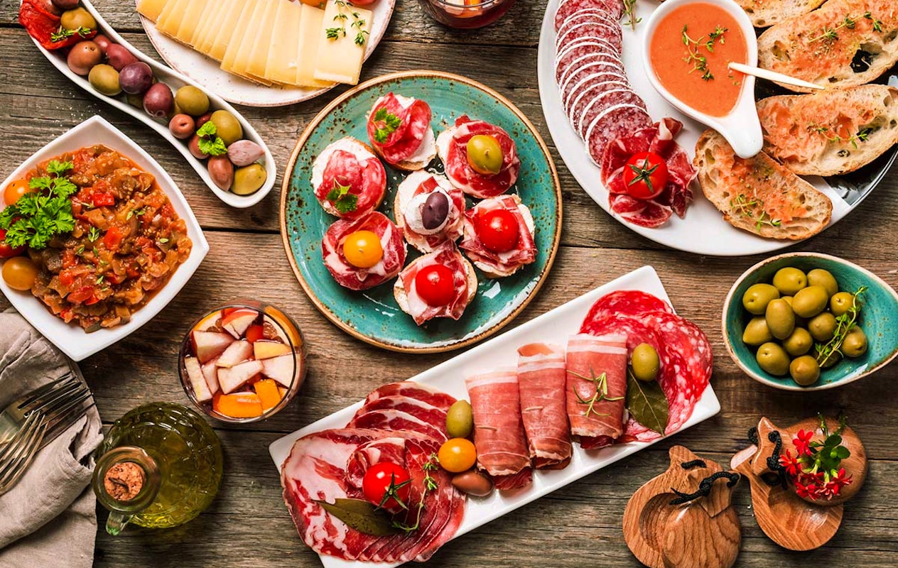 All you can eat tapas - grill - steaks bij Restaurant Ramblas Arnhem