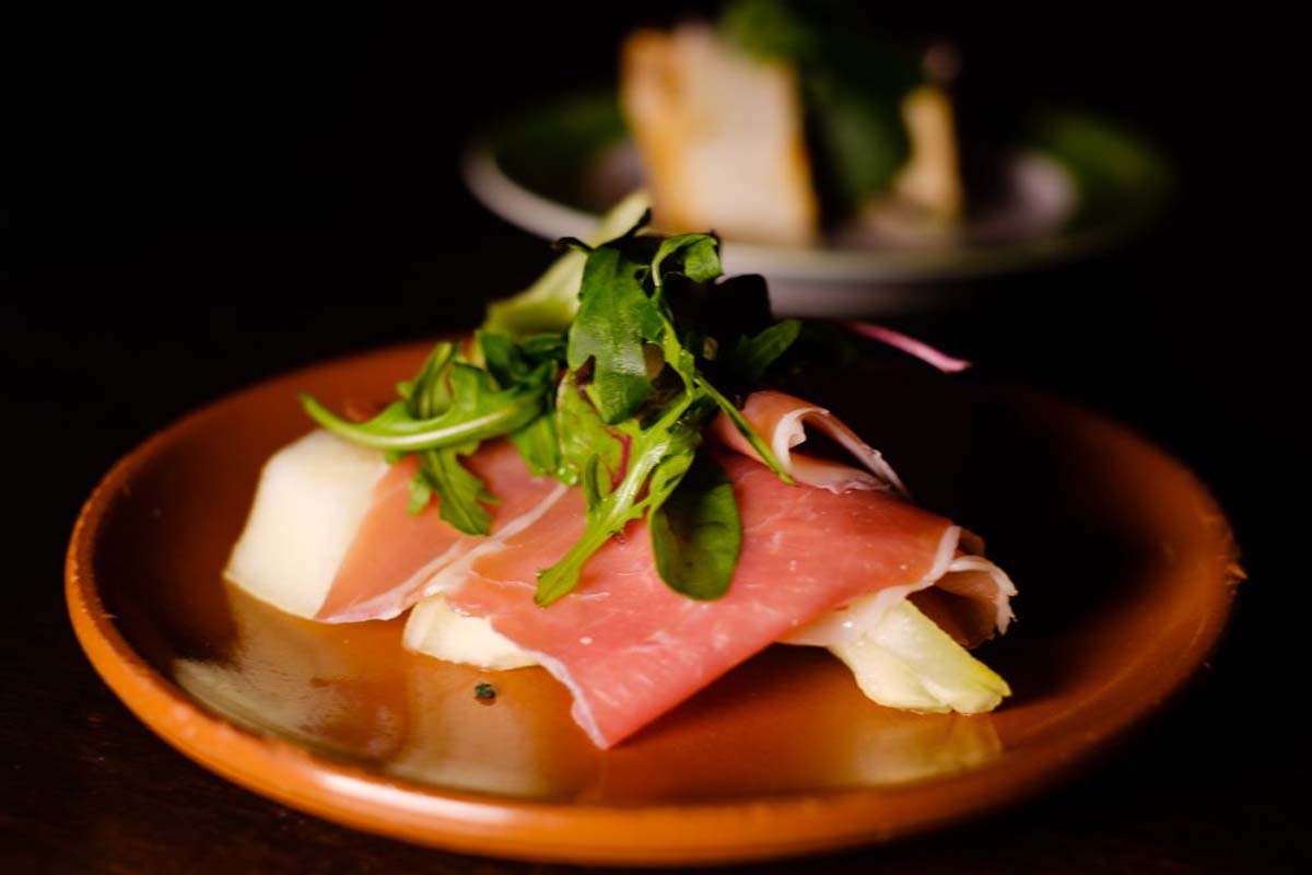 All you can eat tapas - grill - steaks bij Restaurant Ramblas Arnhem