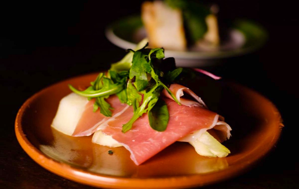All you can eat tapas - grill - steaks bij Restaurant Ramblas Arnhem