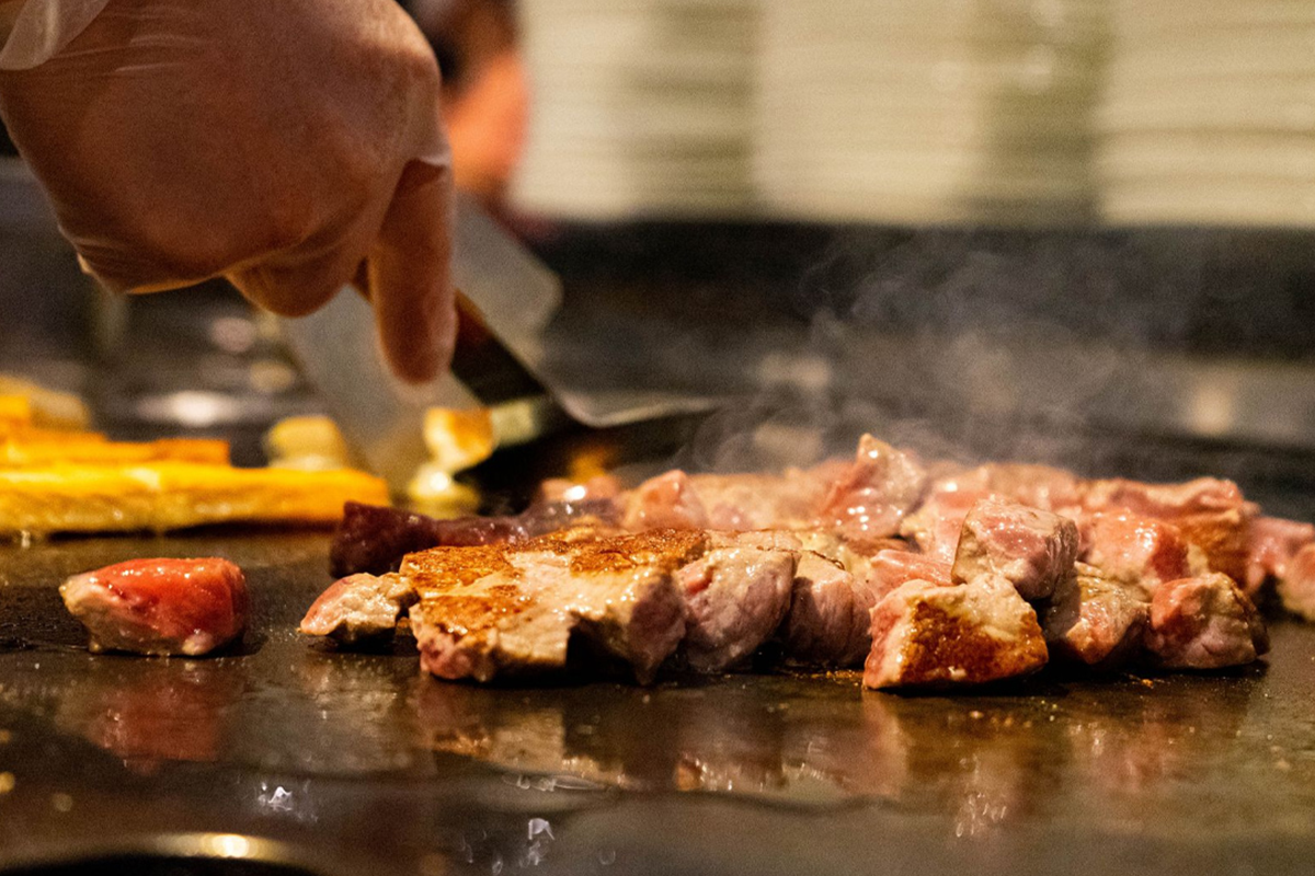 All you can eat (2,5 uur) + onbeperkt fris bij Wereldrestaurant Altijd