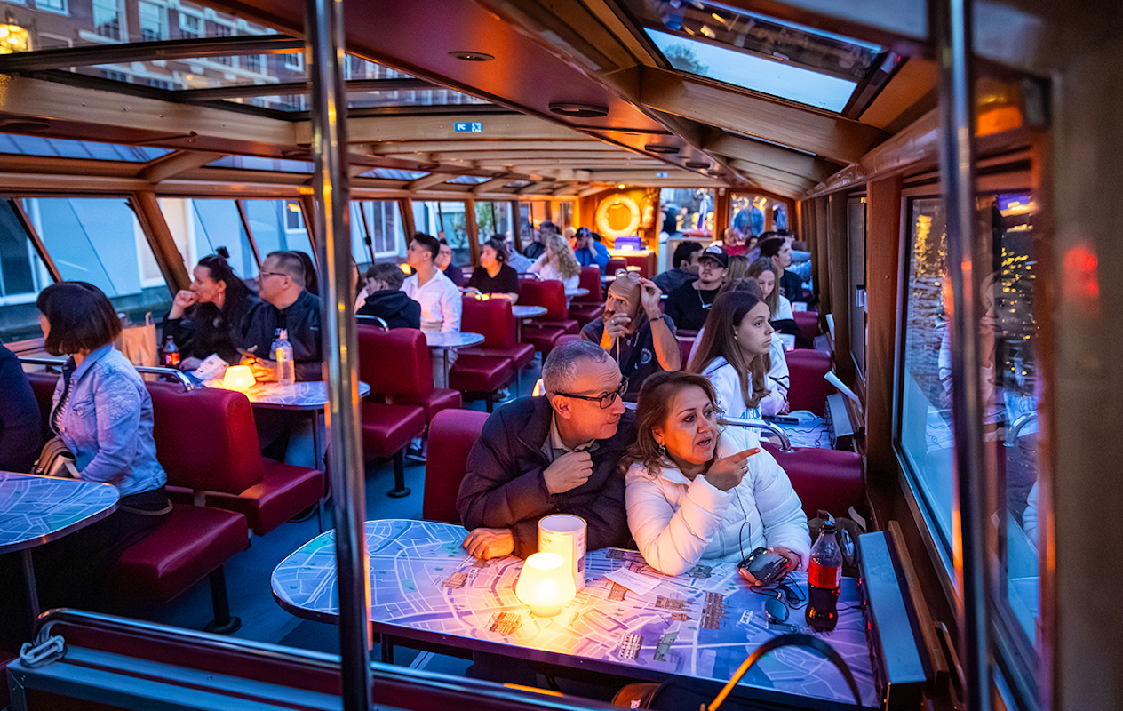 Rondvaart Amsterdam Light Festival + evt. snackbox (90 min)