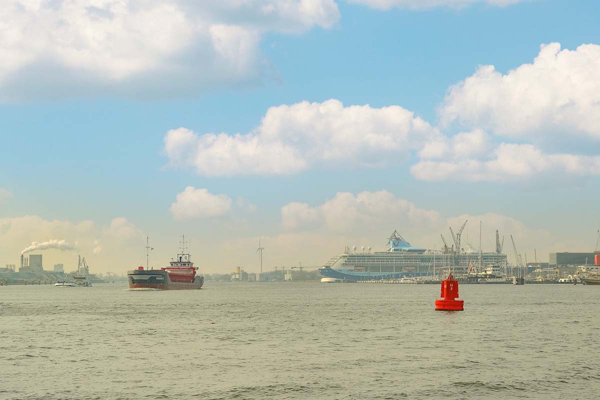 Amsterdam Skyline Cruise