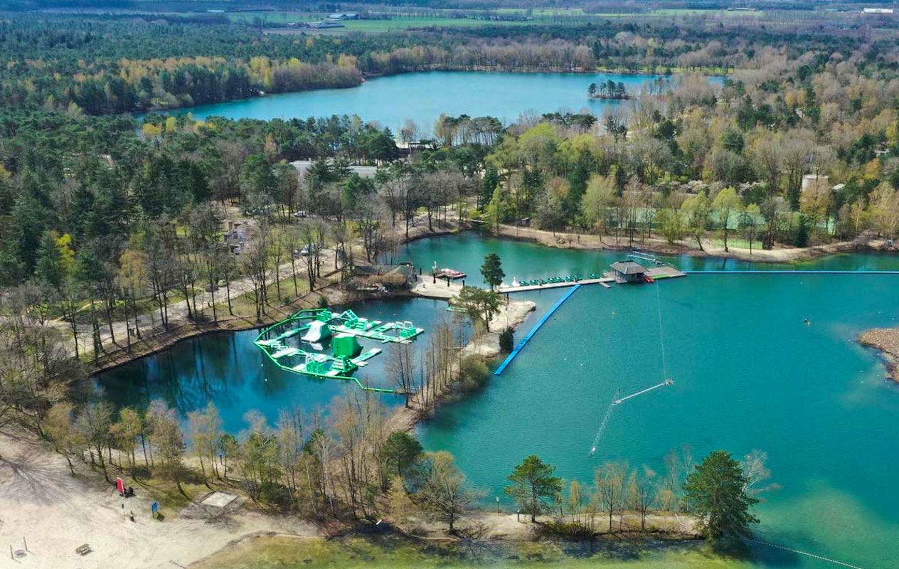 1 uur Aquapark bij Waterskicentrum de Kempervennen