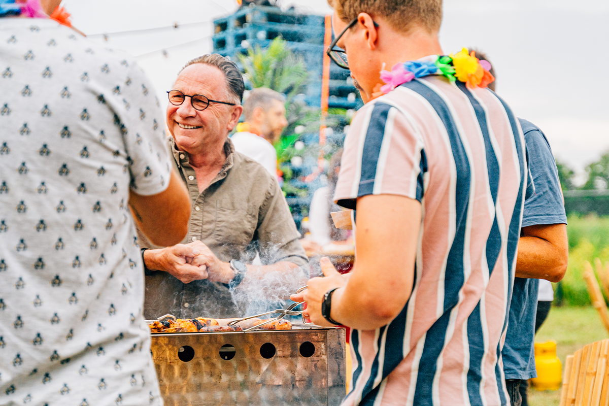 Thuisbezorgd: BBQ-pakket 'Mixed Grill' (8-10 personen)