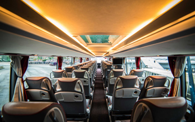 Beleef een magische dag in Disneyland® Paris, inclusief vervoer!