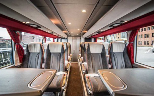 Beleef een magische dag in Disneyland® Paris, inclusief vervoer!