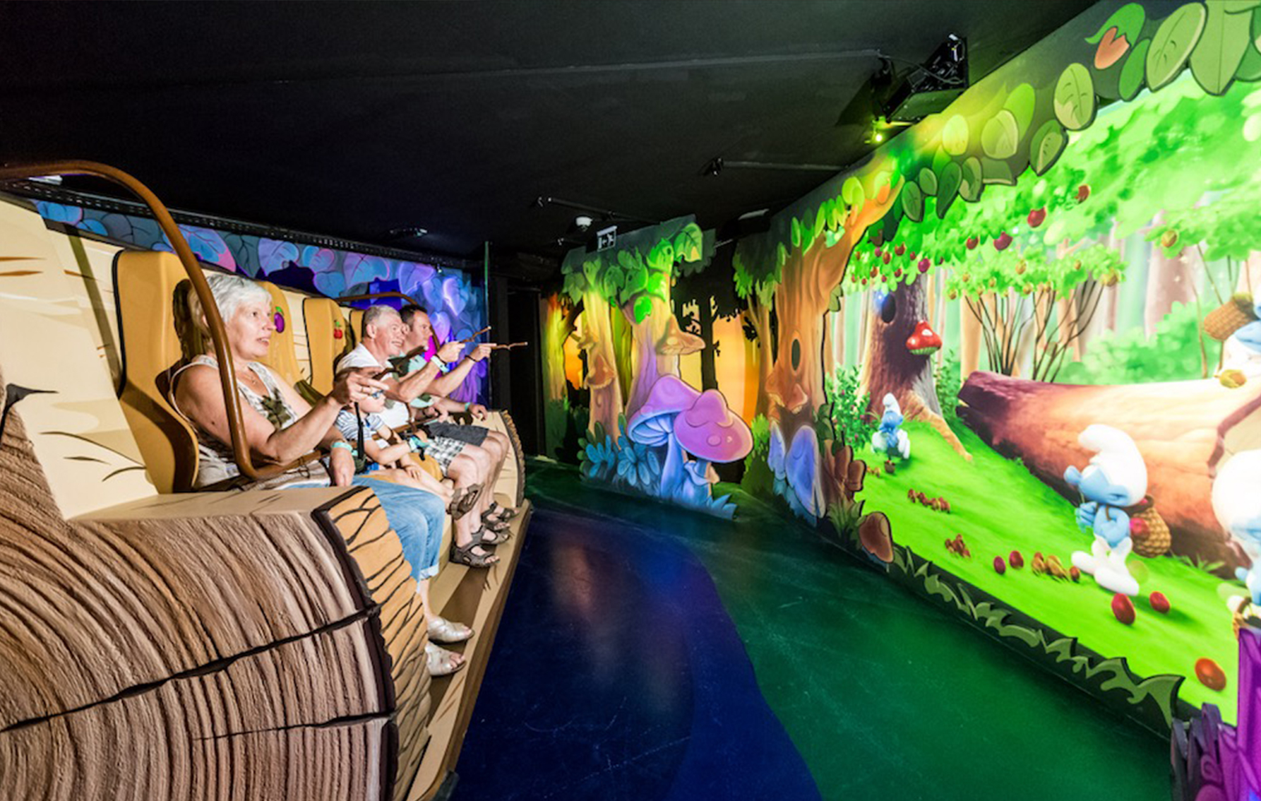 Comics Station Anvers; Parc à thème couvert - Personnages de dessin animés!