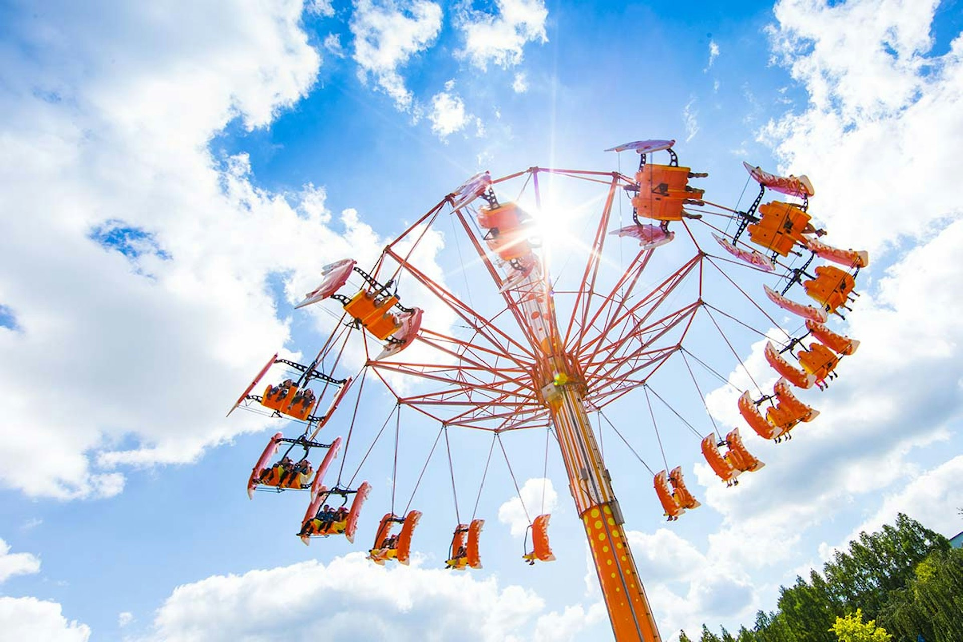 Dit zijn de nieuwste attracties van 5 leuke pretparken net over de grens