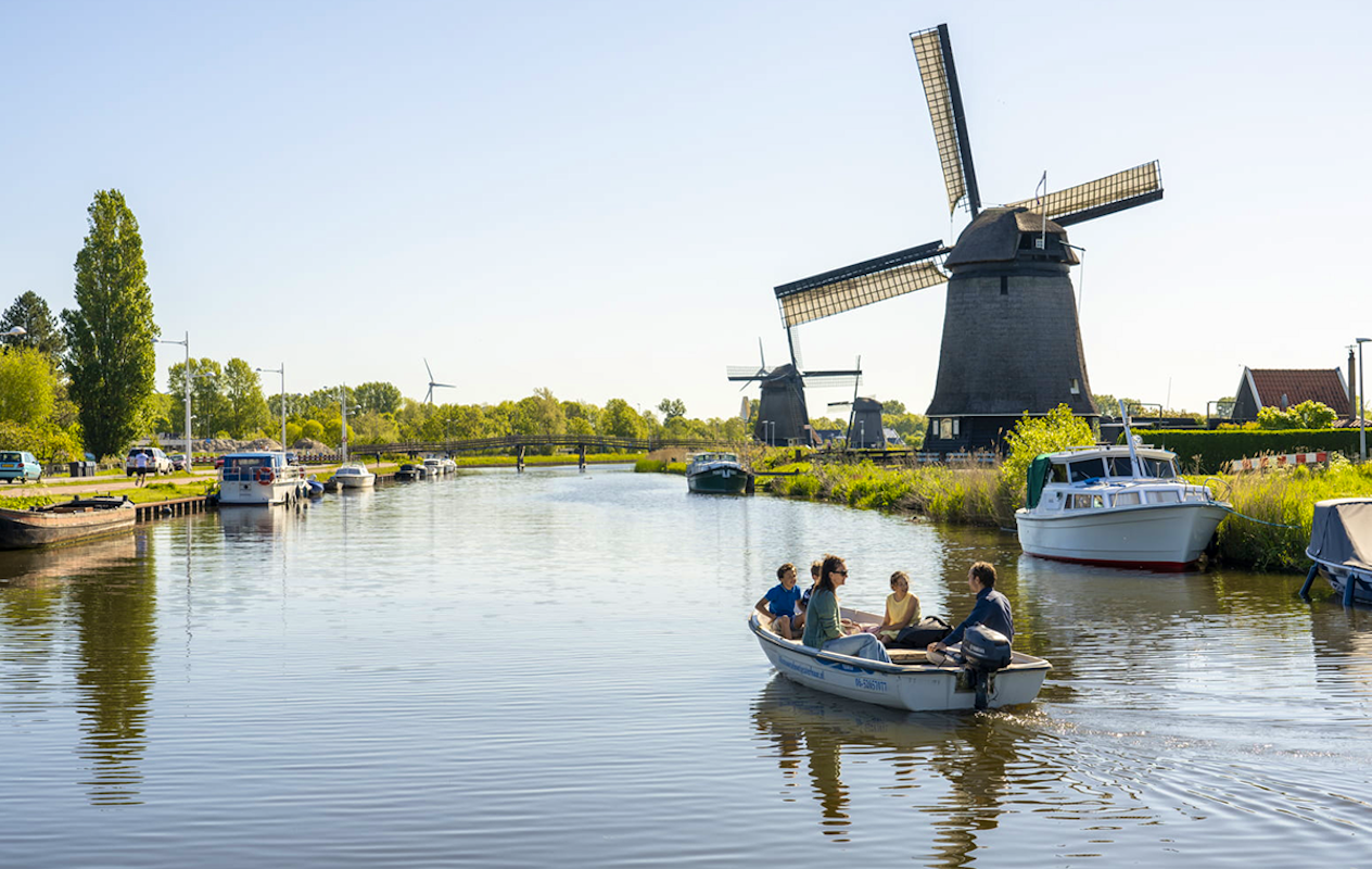 Huur een boot bij Alkmaarse Bootjes Verhuur (3 uur)