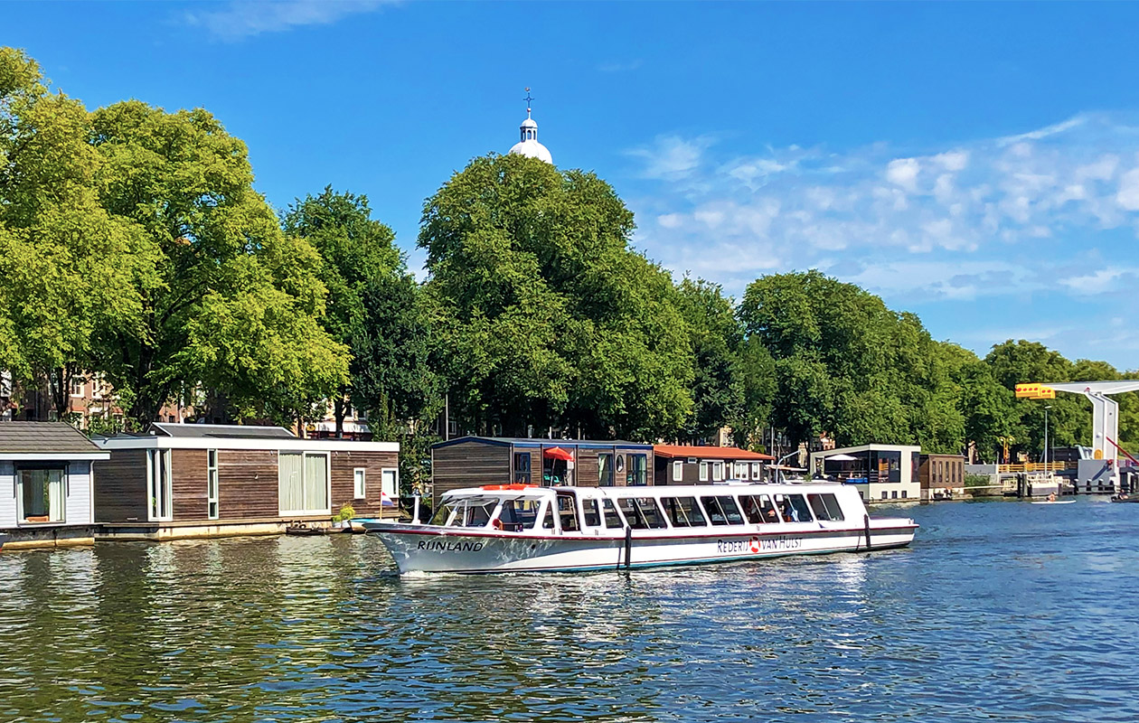 Rondvaart over de prachtige Kagerplassen vanuit Leiden