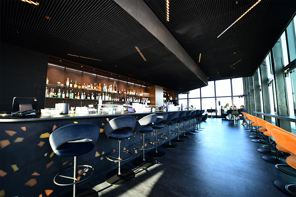 Borrelarrangement op grote hoogte bij CELEST