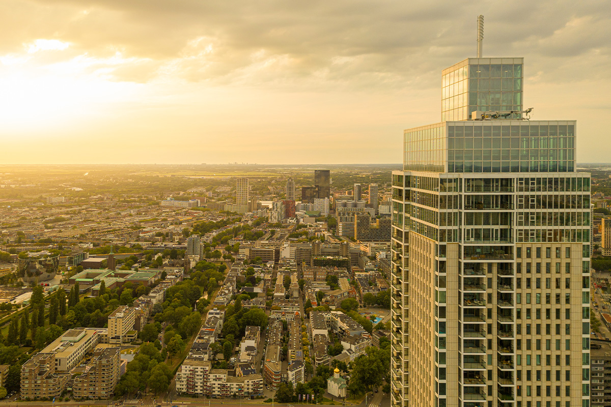 Borrelarrangement op grote hoogte bij CELEST