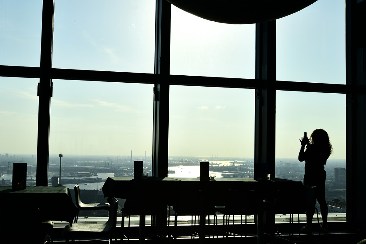 Borrelarrangement op grote hoogte bij CELEST