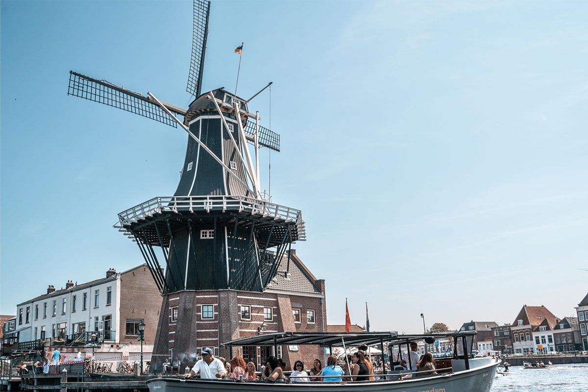 Rondvaart door de grachten van Haarlem (2 uur)