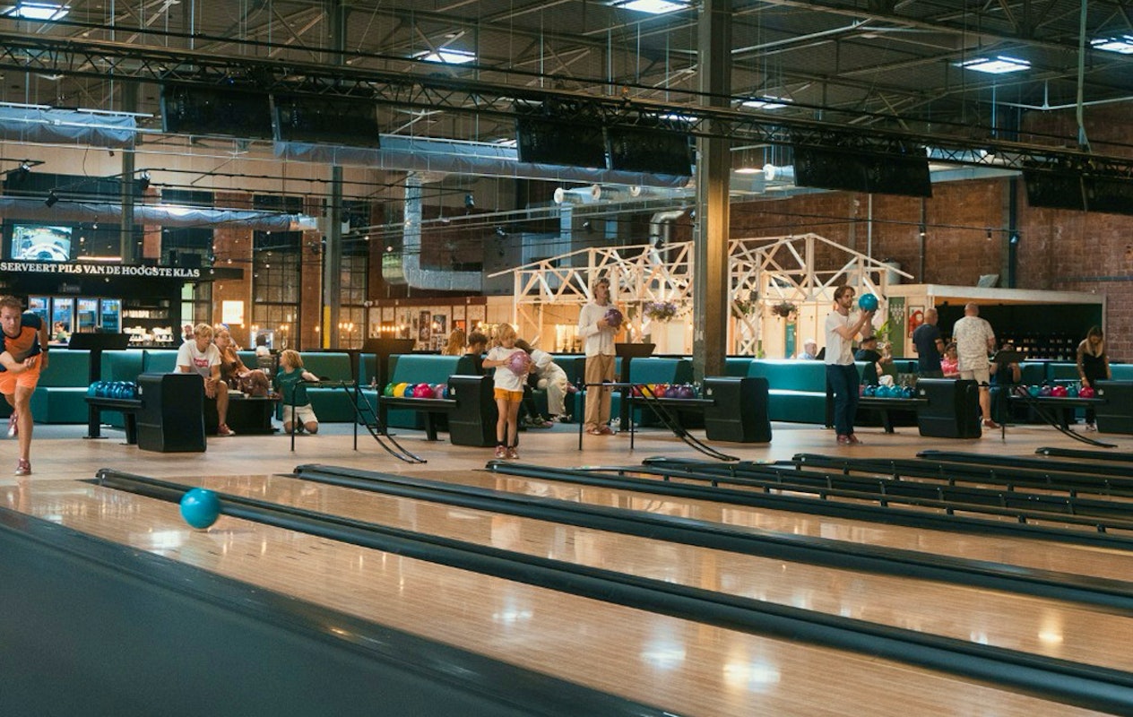 Bowlen + menu bij Burney's