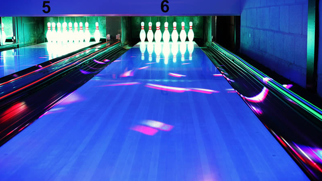 All you can eat steengrillen + bowlen Schin op Geul