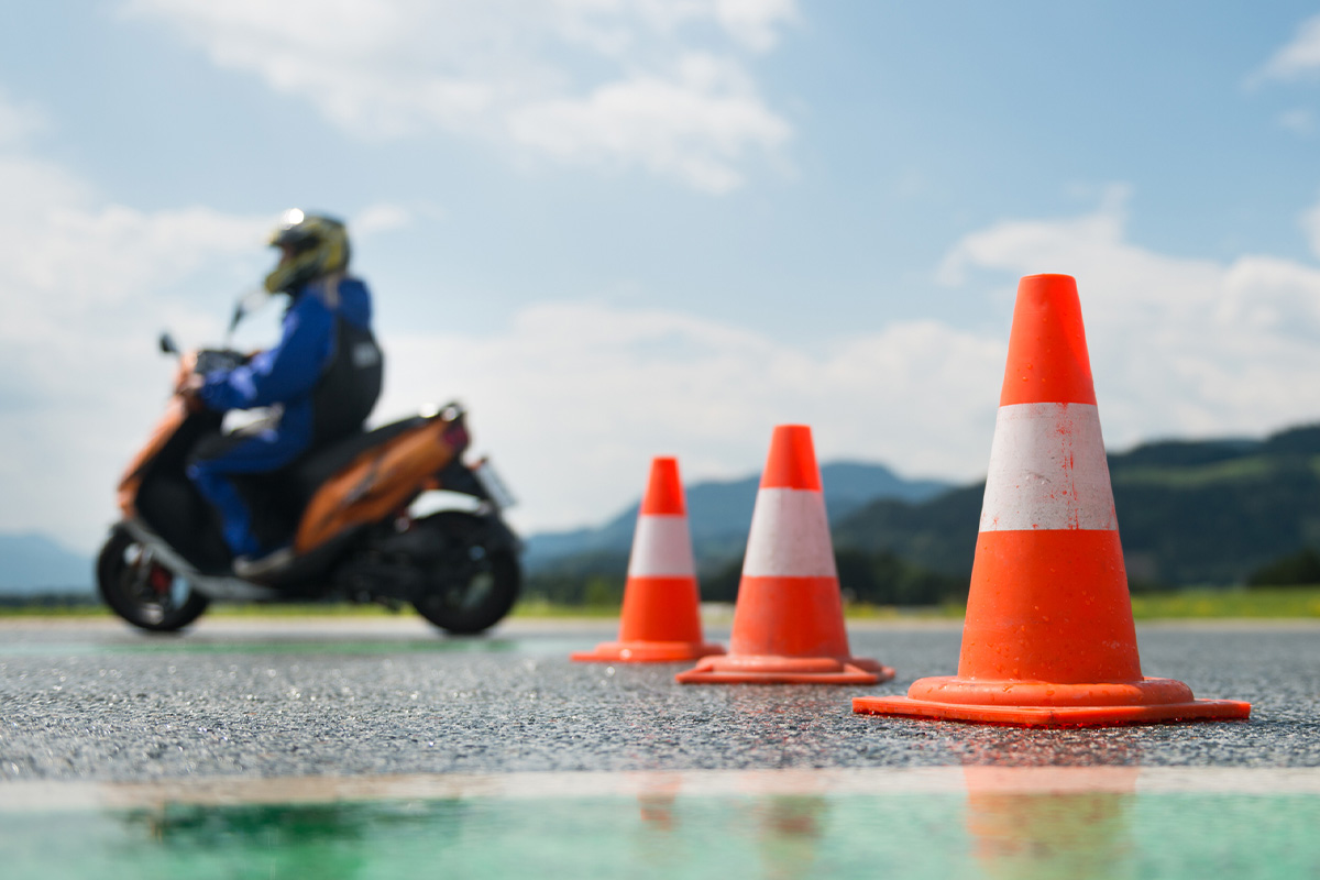 Bromfiets theorie cursus via Theorie-online.com