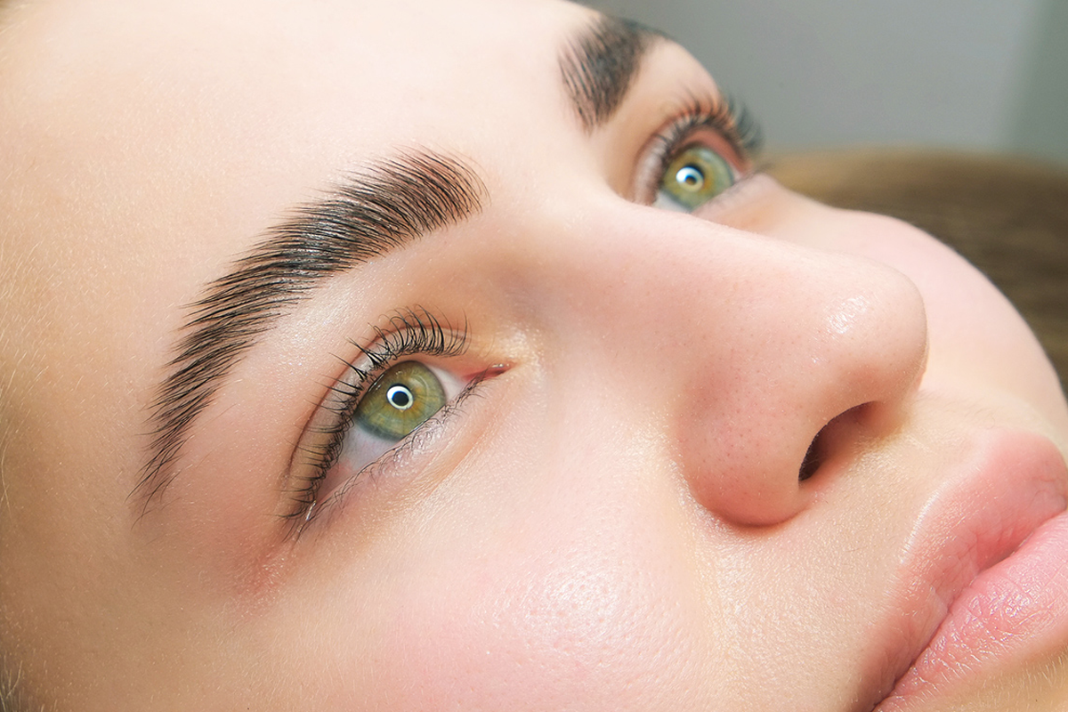 Brow lamination of shaping bij Fabulash By Roos