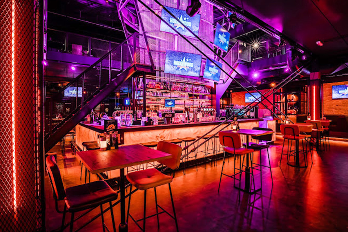 Burger + nagerecht naar keuze bij Hollywood Sportbar