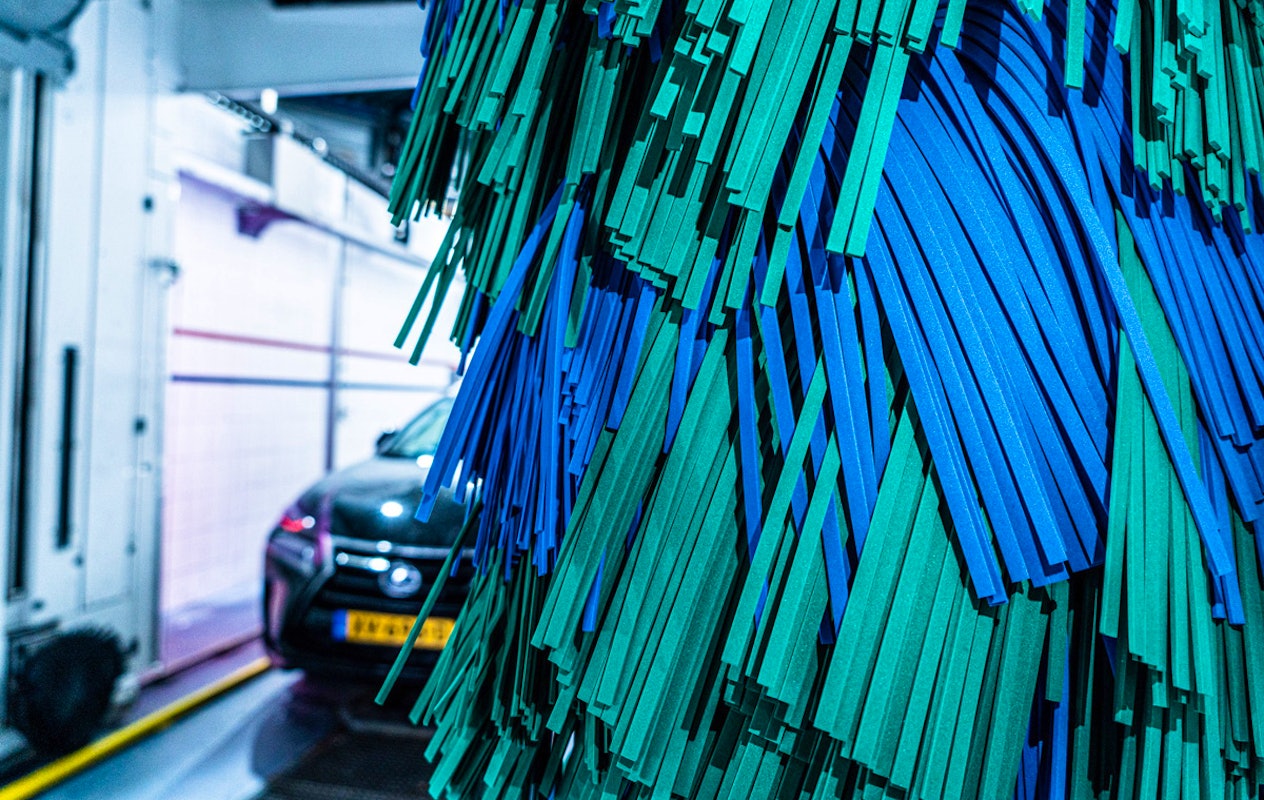 Wasbeurt bij Carwash de Kaardebol