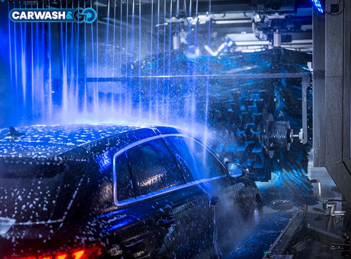 Wasbeurt bij Carwash&Go Hilversum