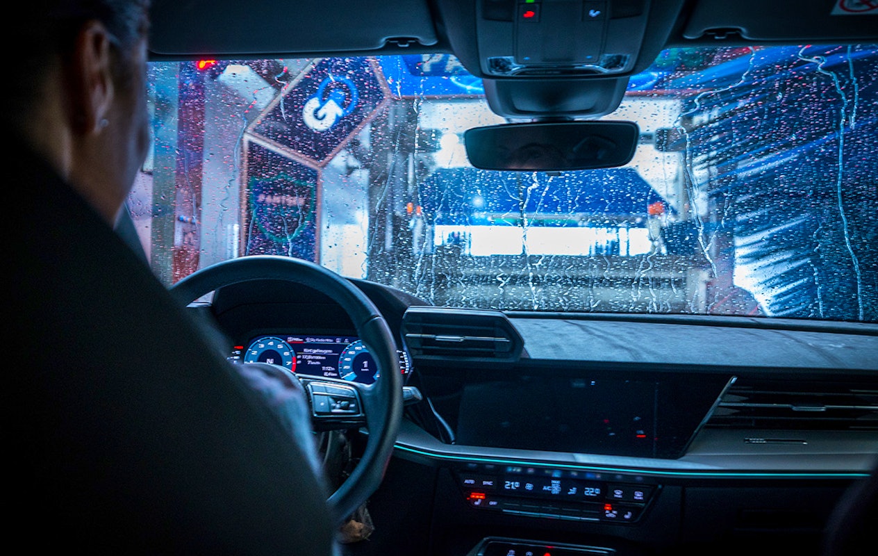 Wasbeurt bij Carwash&Go Hilversum