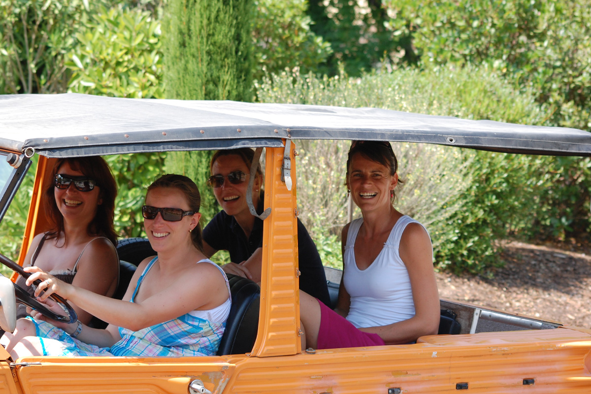 Citroën 2CV of Méhari huren voor 4 uur bij WOW routes