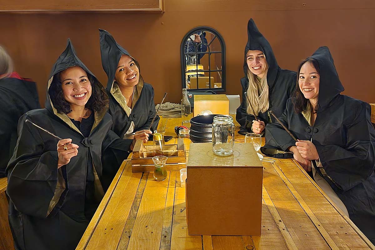 Wizzarding Cocktailworkshop bij Elixer Room in Den Haag