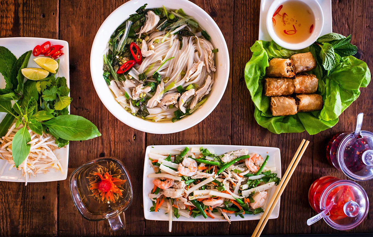 Laat een Vietnamese maaltijd bezorgen of haal deze af bij Coco Saigon