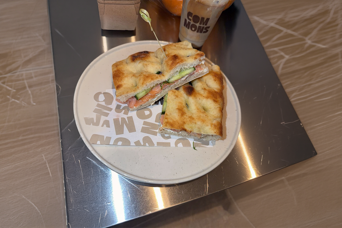 Lunch naar keuze bij Commons in Utrecht